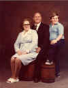 Fam Pic 70s.jpg (20279 bytes)
